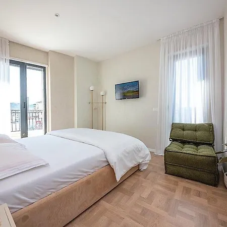 Terrace Square View شقة *